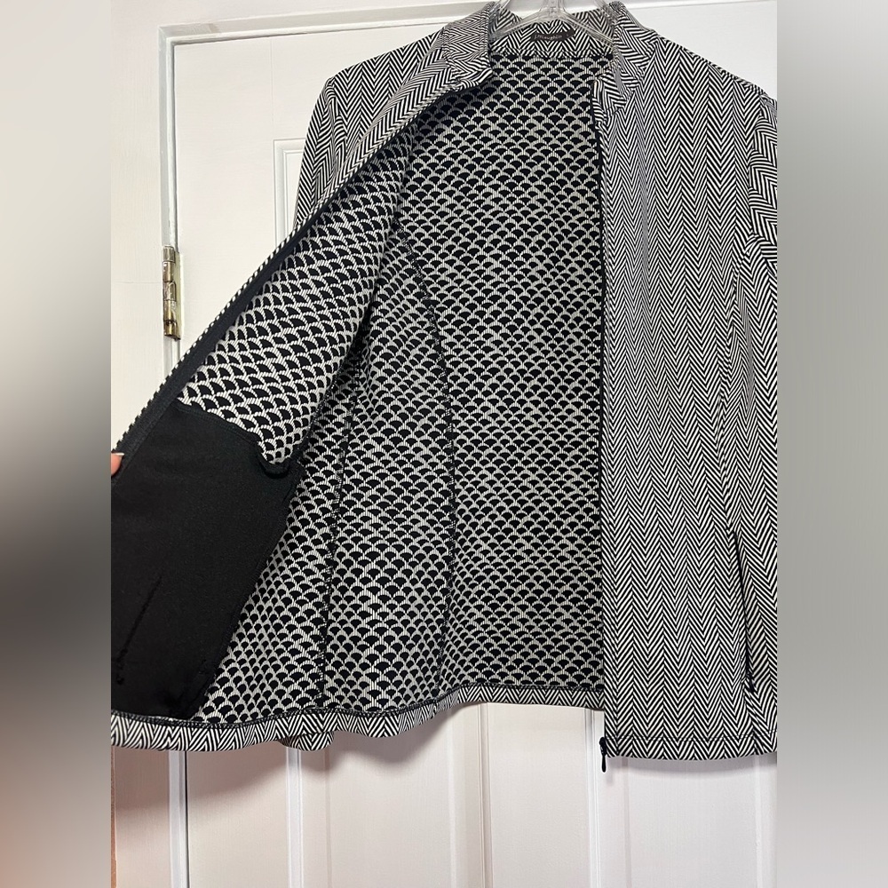 J. MCLAUGHLIN • BLACK & WHITE CHEVRON HERRINGBONE JACKET • EUC - Picture 4 of 8